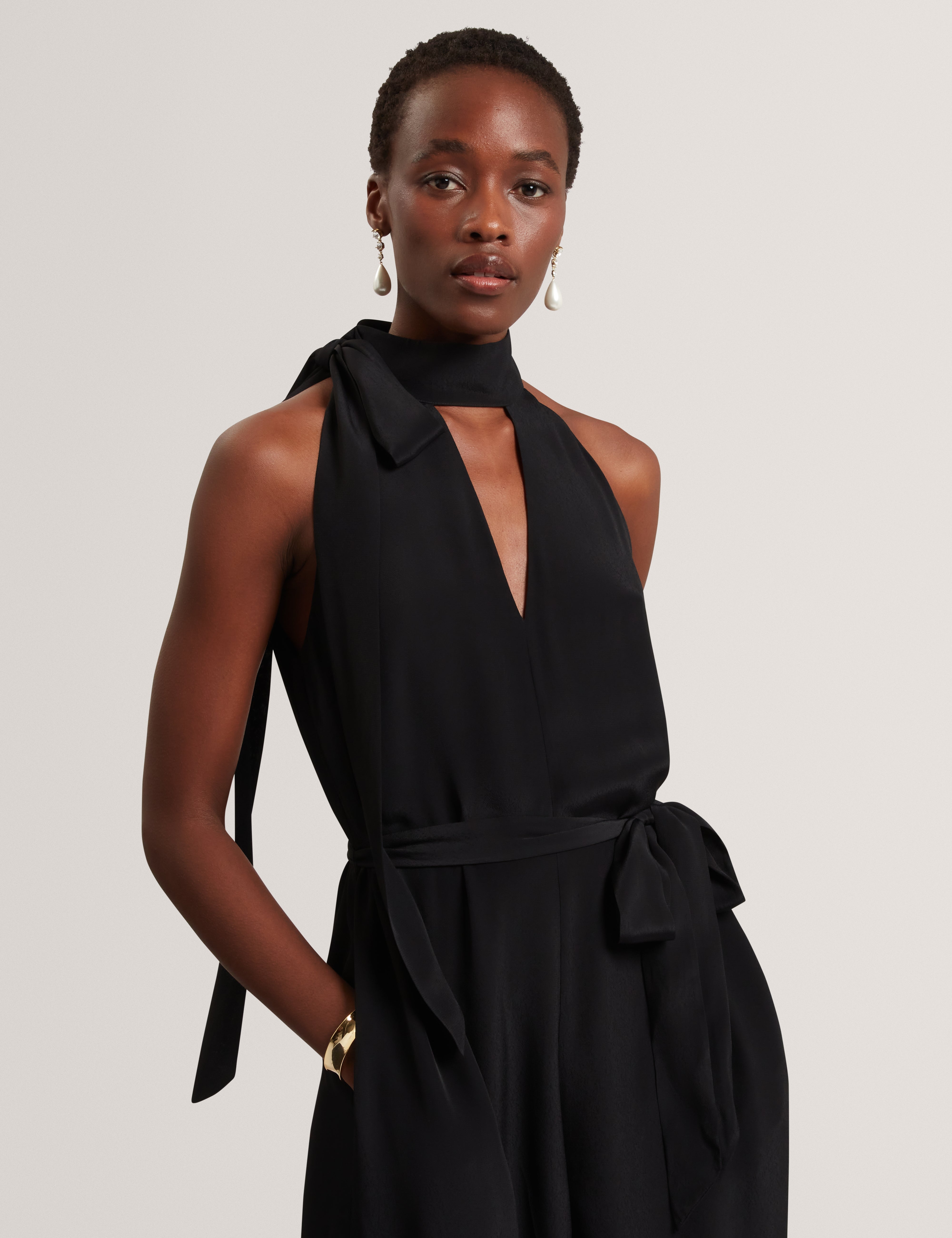 Chiva Sleeveless Tie Neck Detail Jumpsuit Black