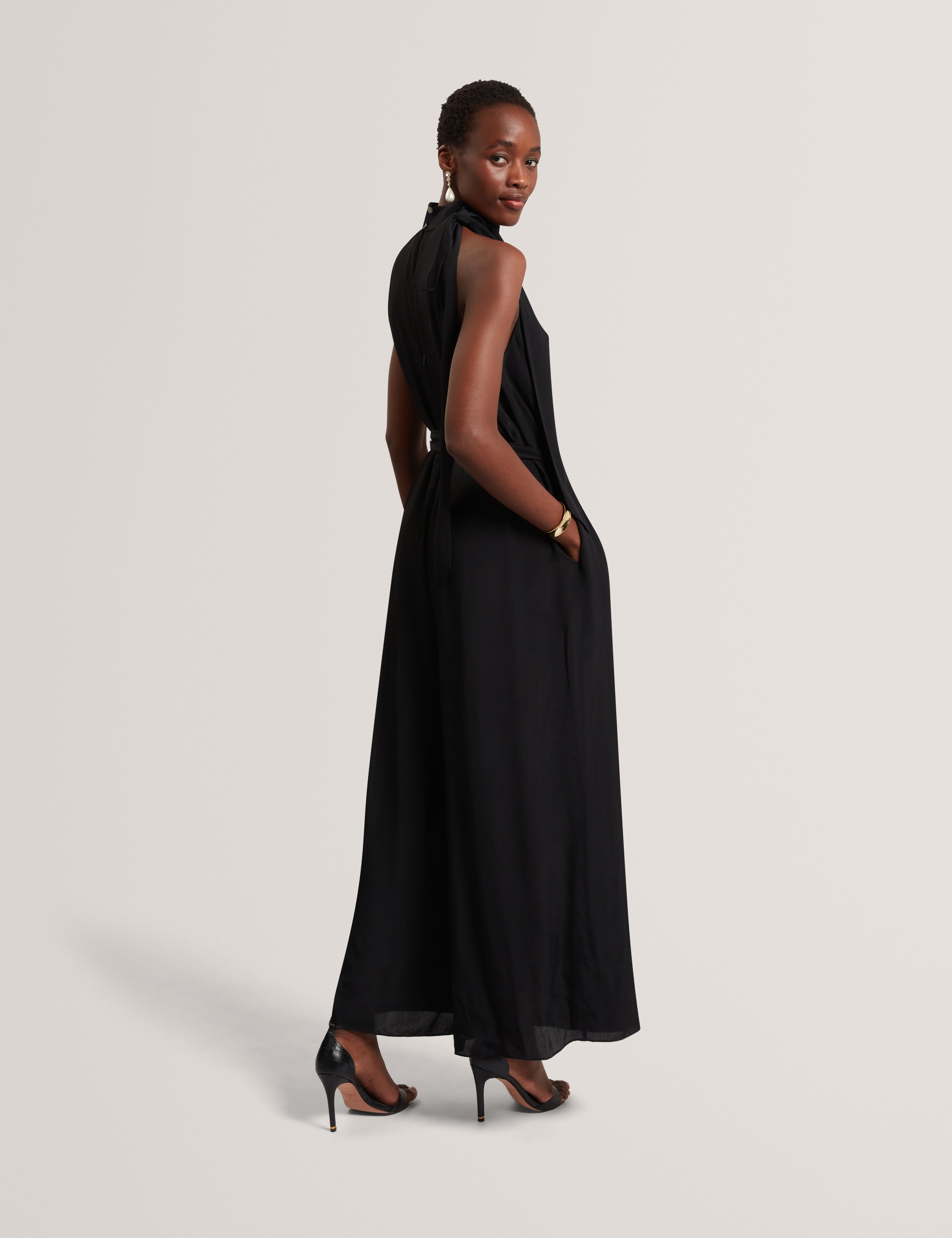 Chiva Sleeveless Tie Neck Detail Jumpsuit Black
