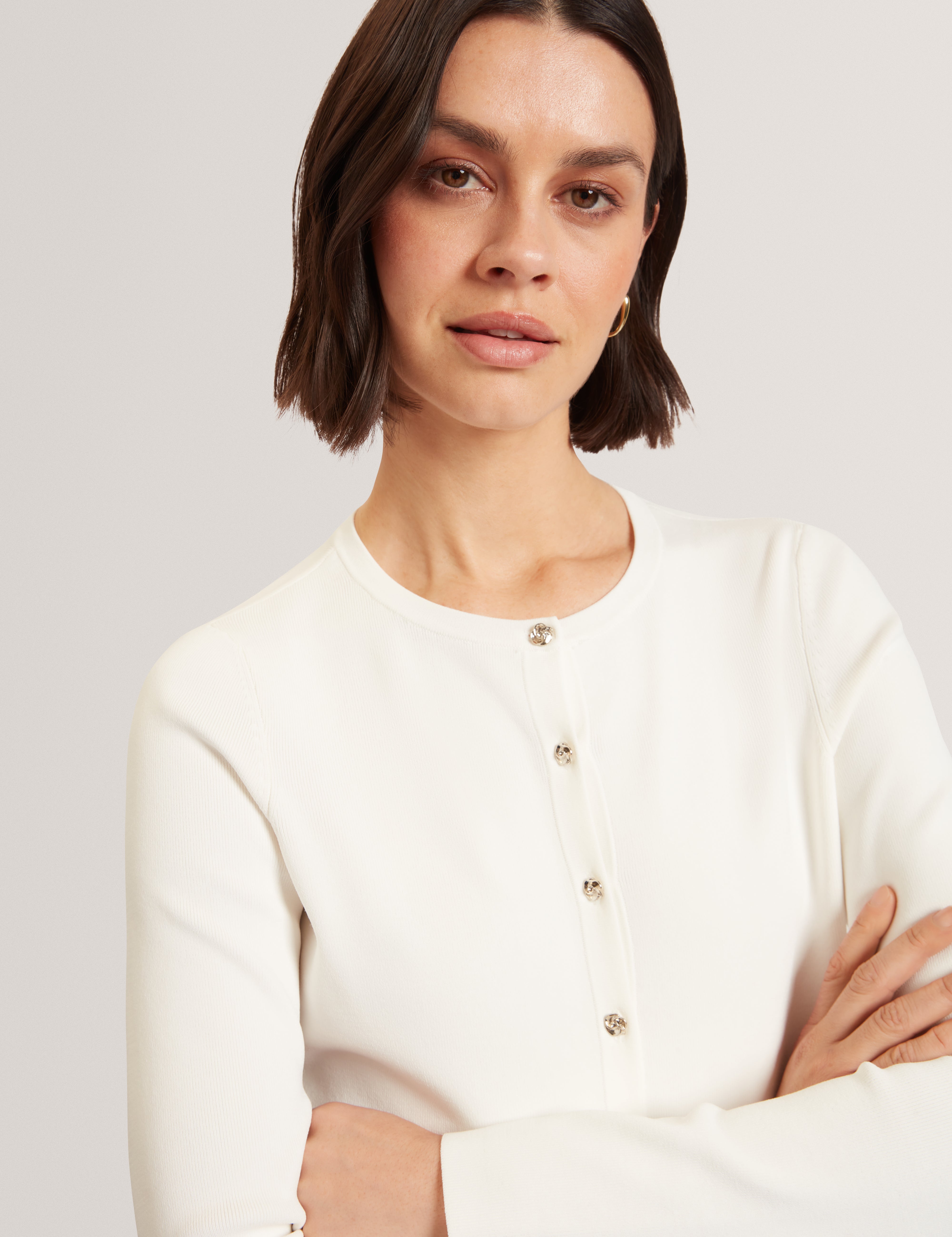 Vedla Cropped Crew Neck Cardigan Ivory
