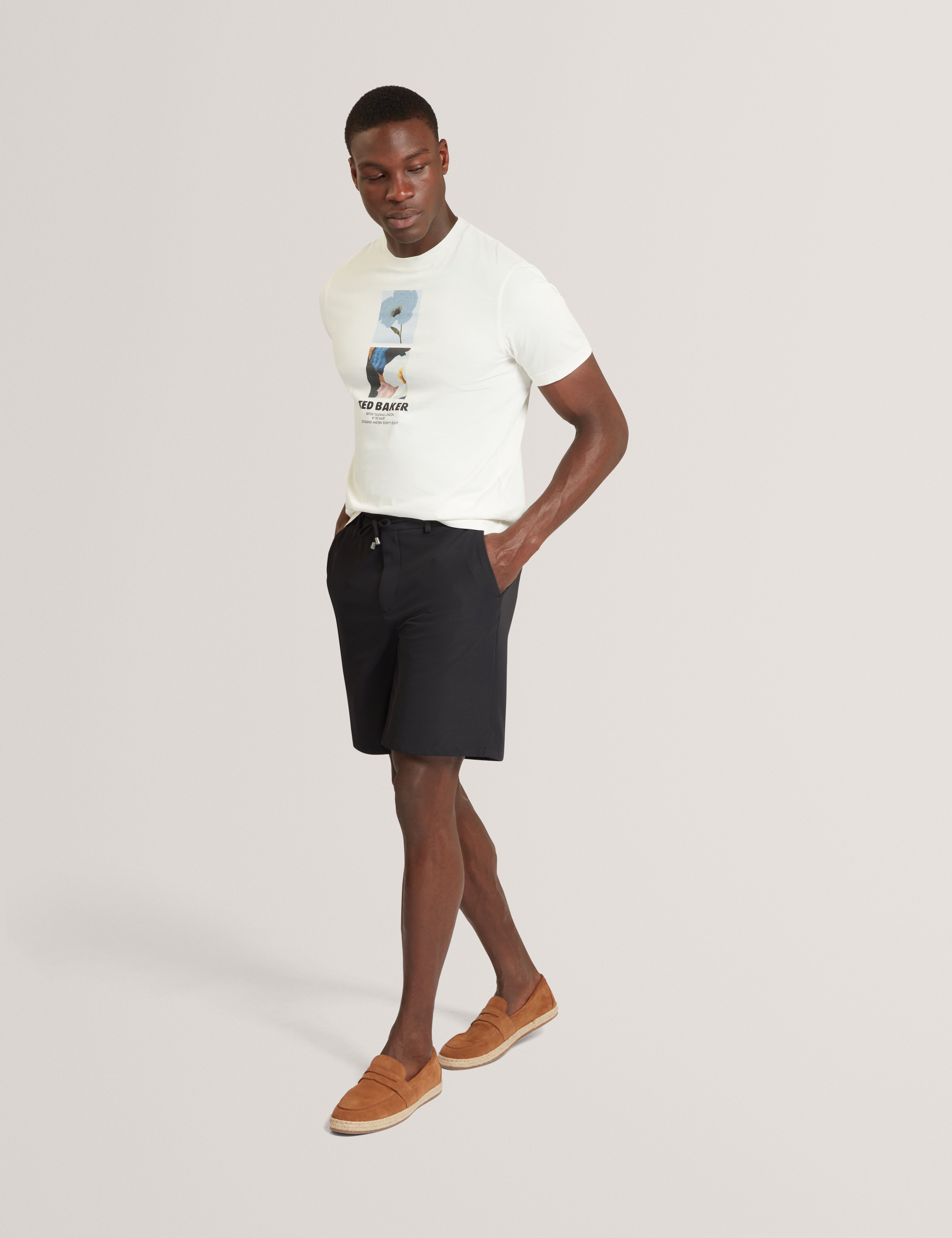 Cialdas Textured Waffle Knit Pull-On Short Black
