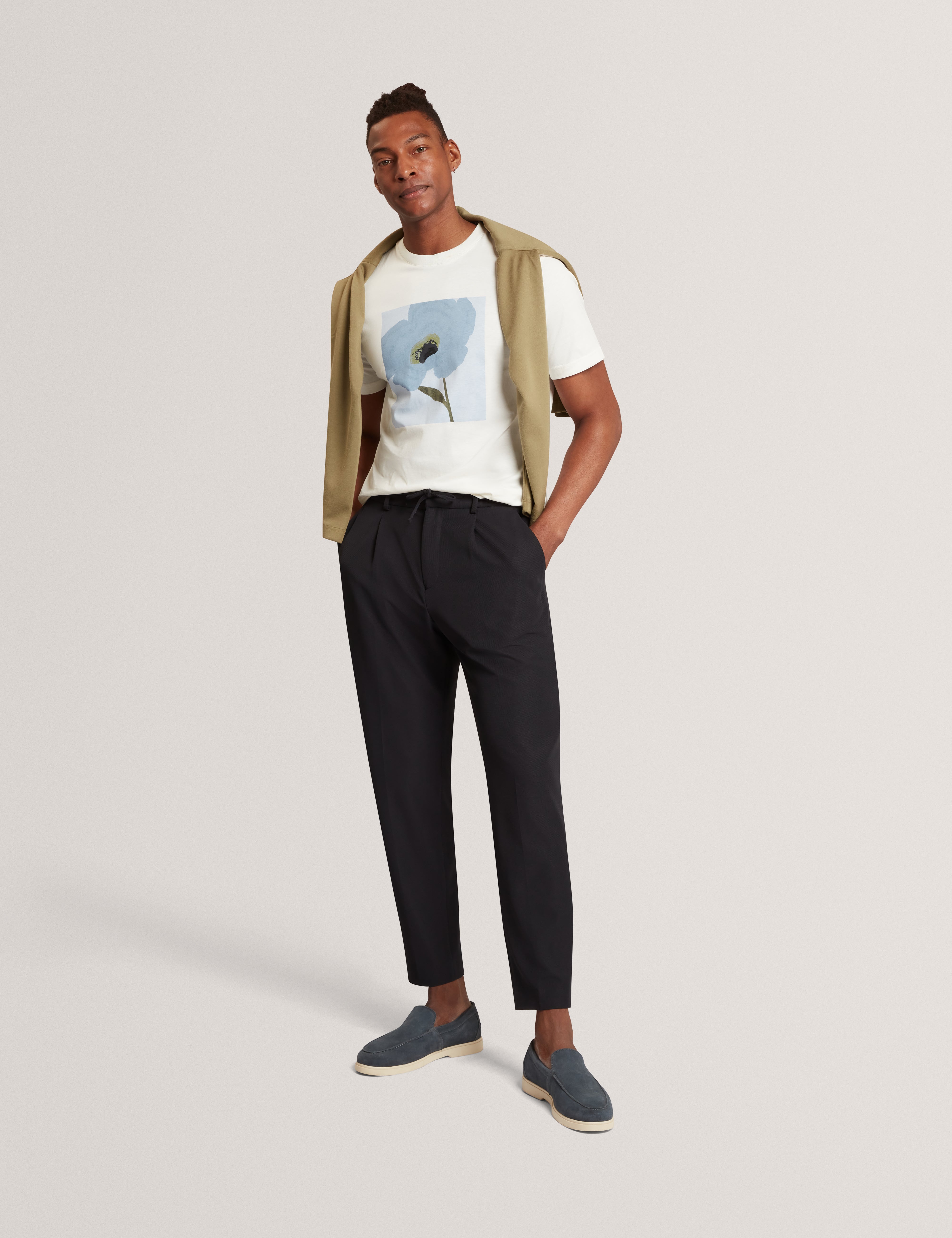 Crawley Ss Graphic Box Floral T-Shirt White