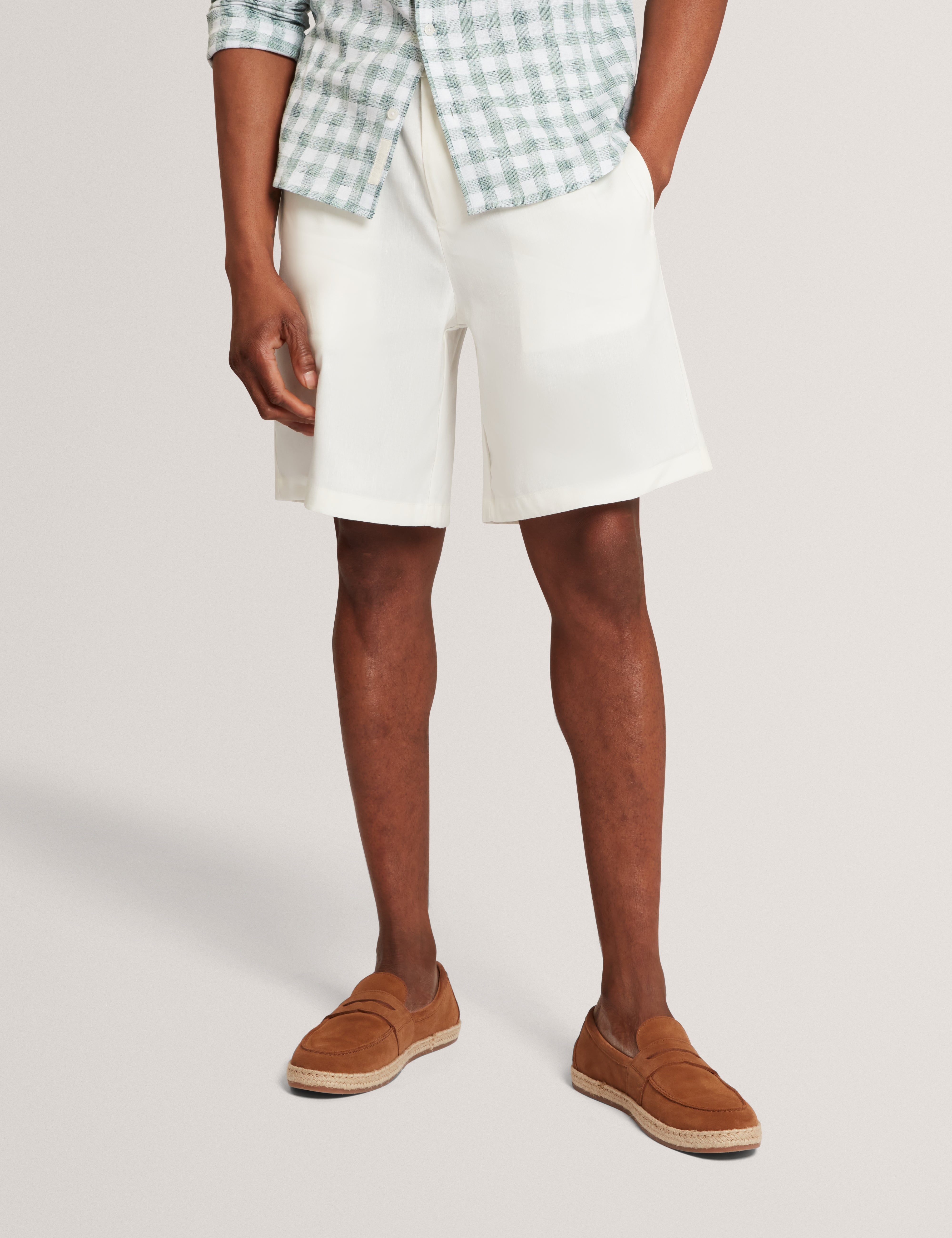 Culves Relaxed Linen Blend Short White