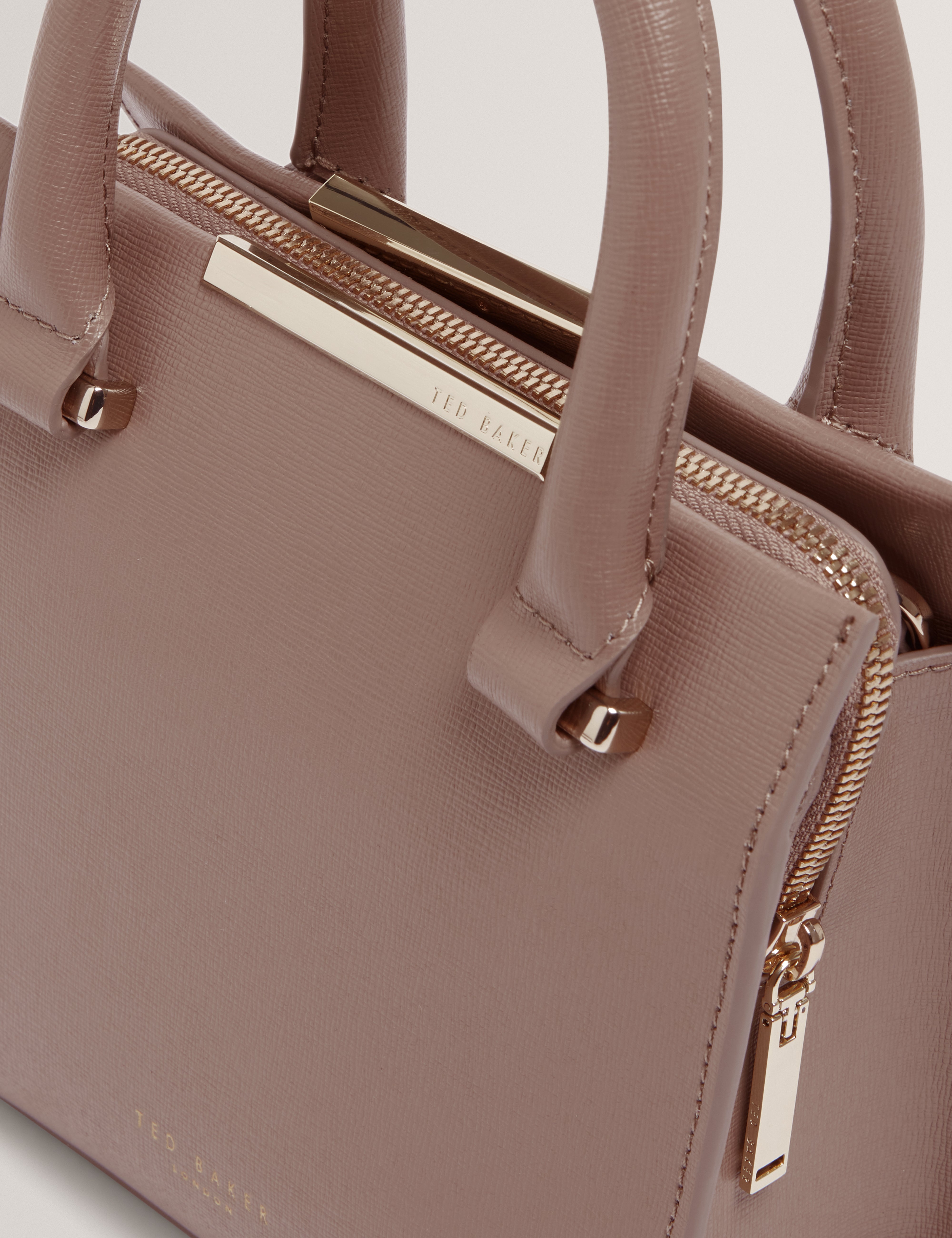 Reniiya Bar Detail Small Tote Bag Taupe