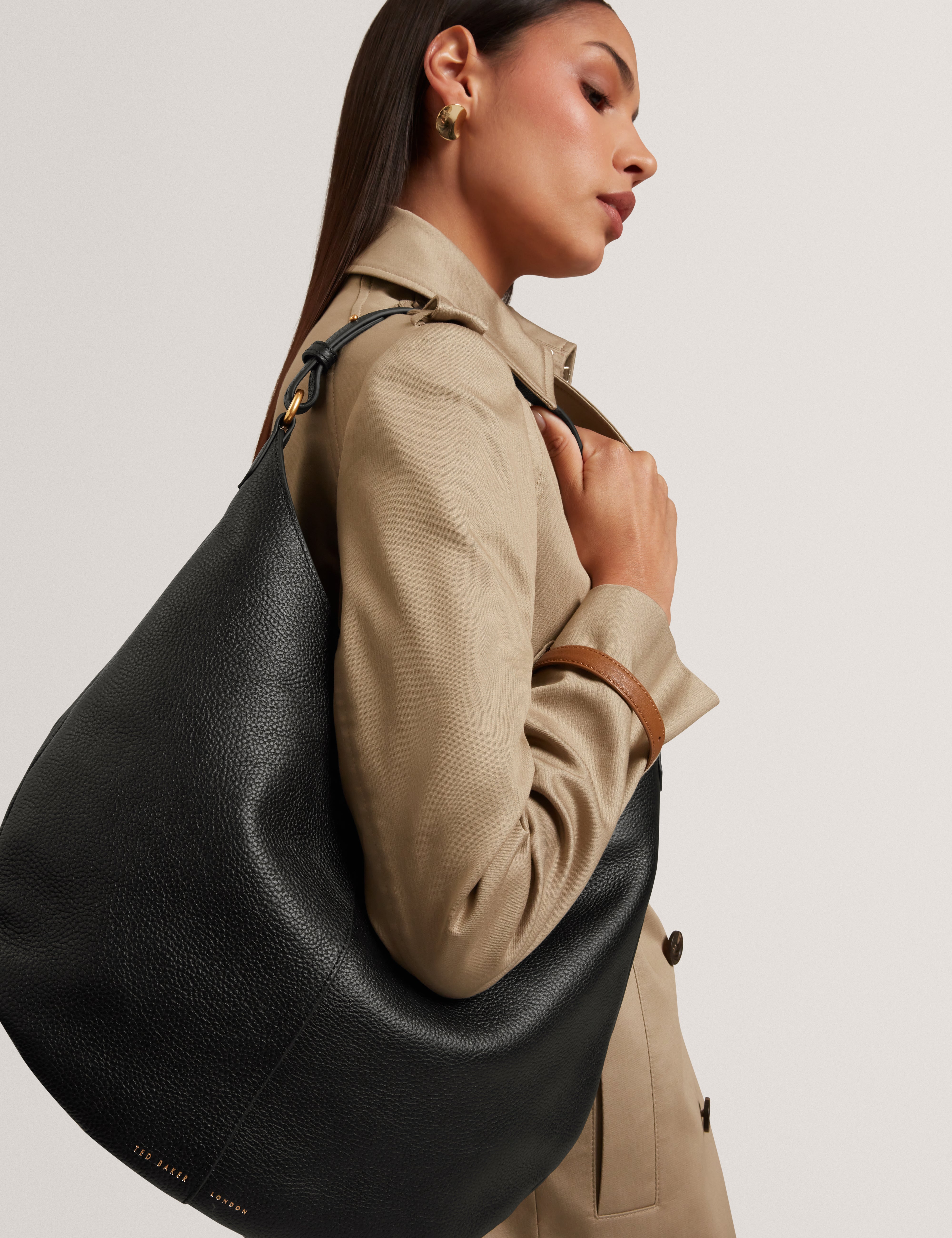 Ammilia Bar Detail Slouchy Hobo Bag Black