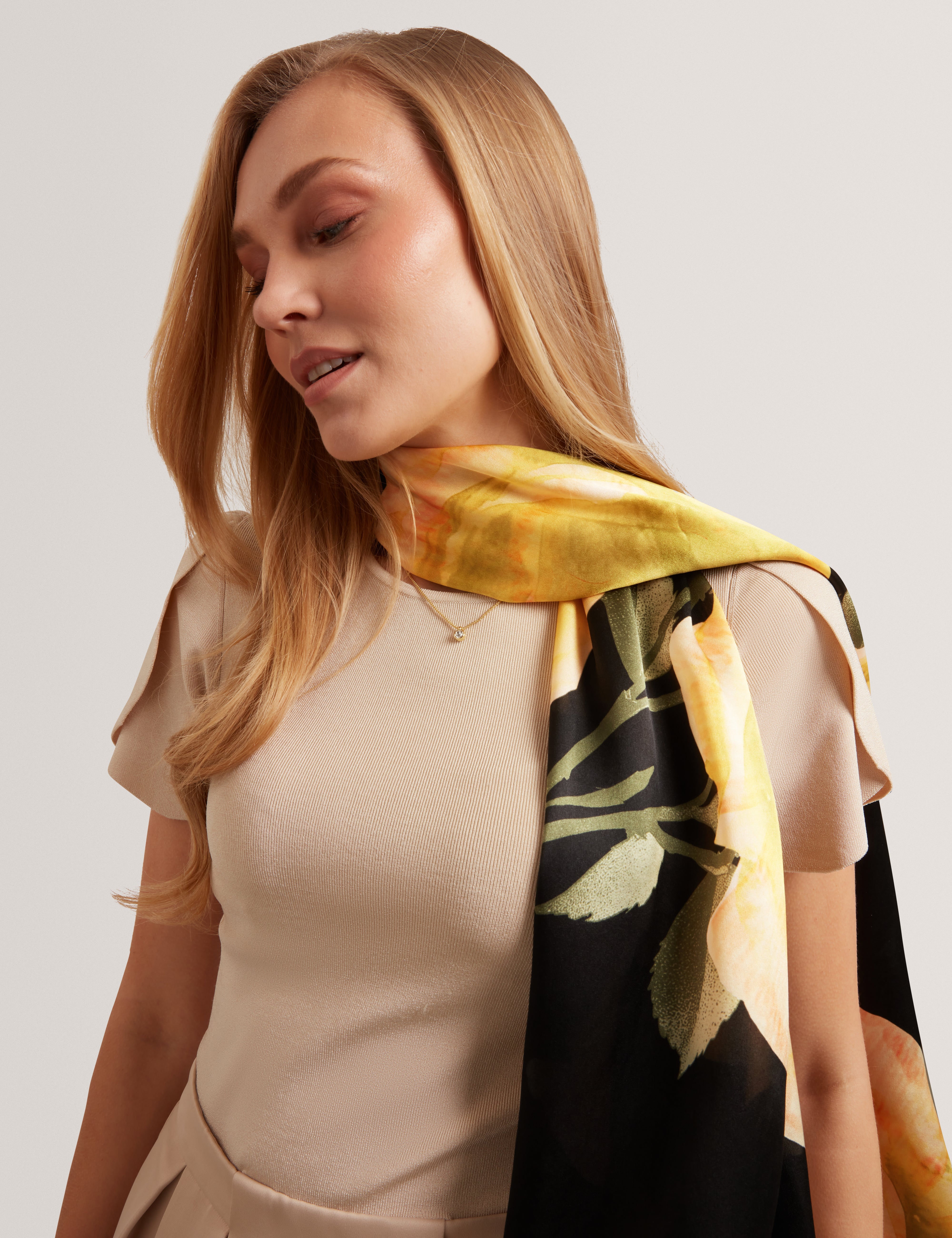 Paulay Printed Wide Scarf Black