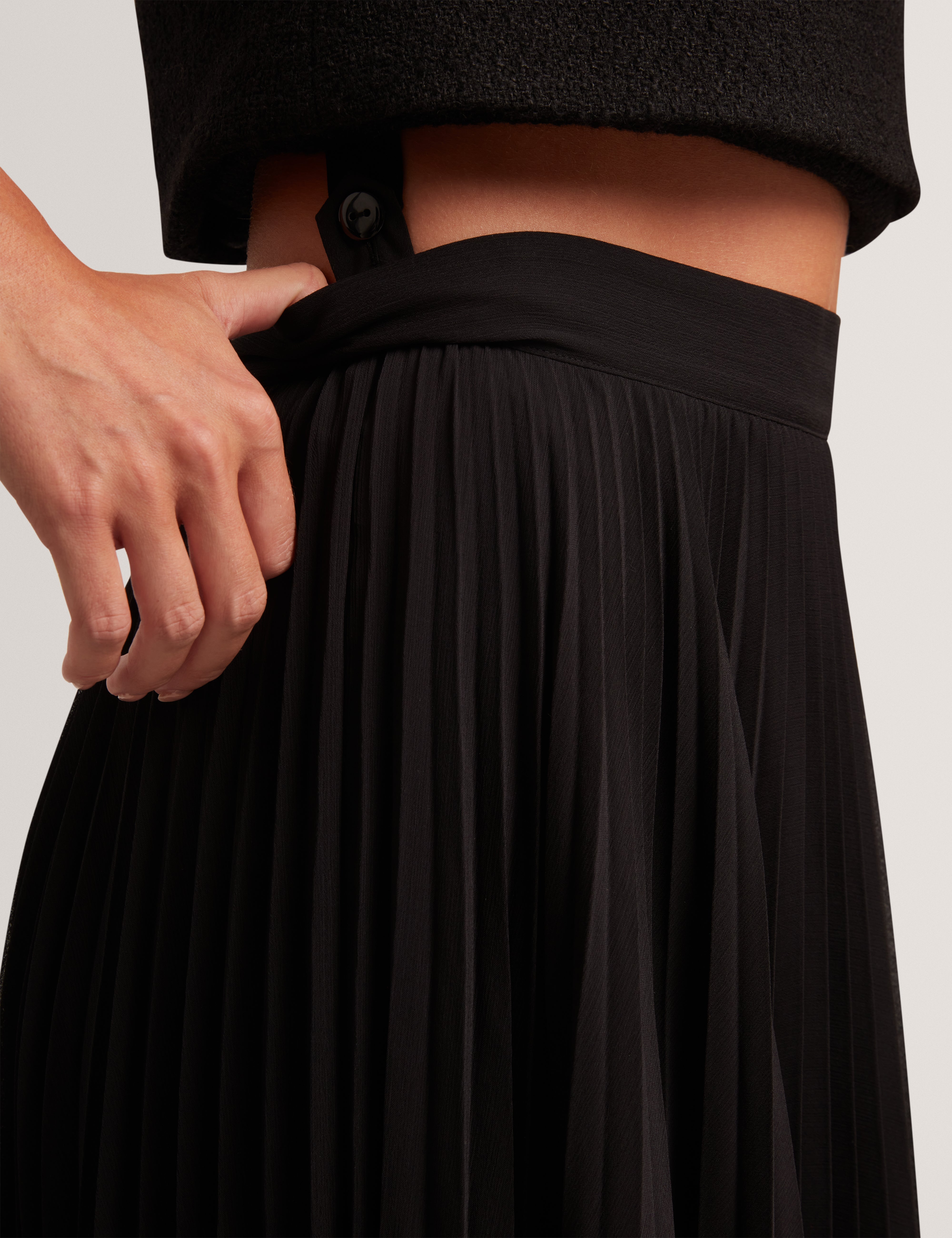 Raddim Strapless Boucle Top Pleated Maxi Dress Black