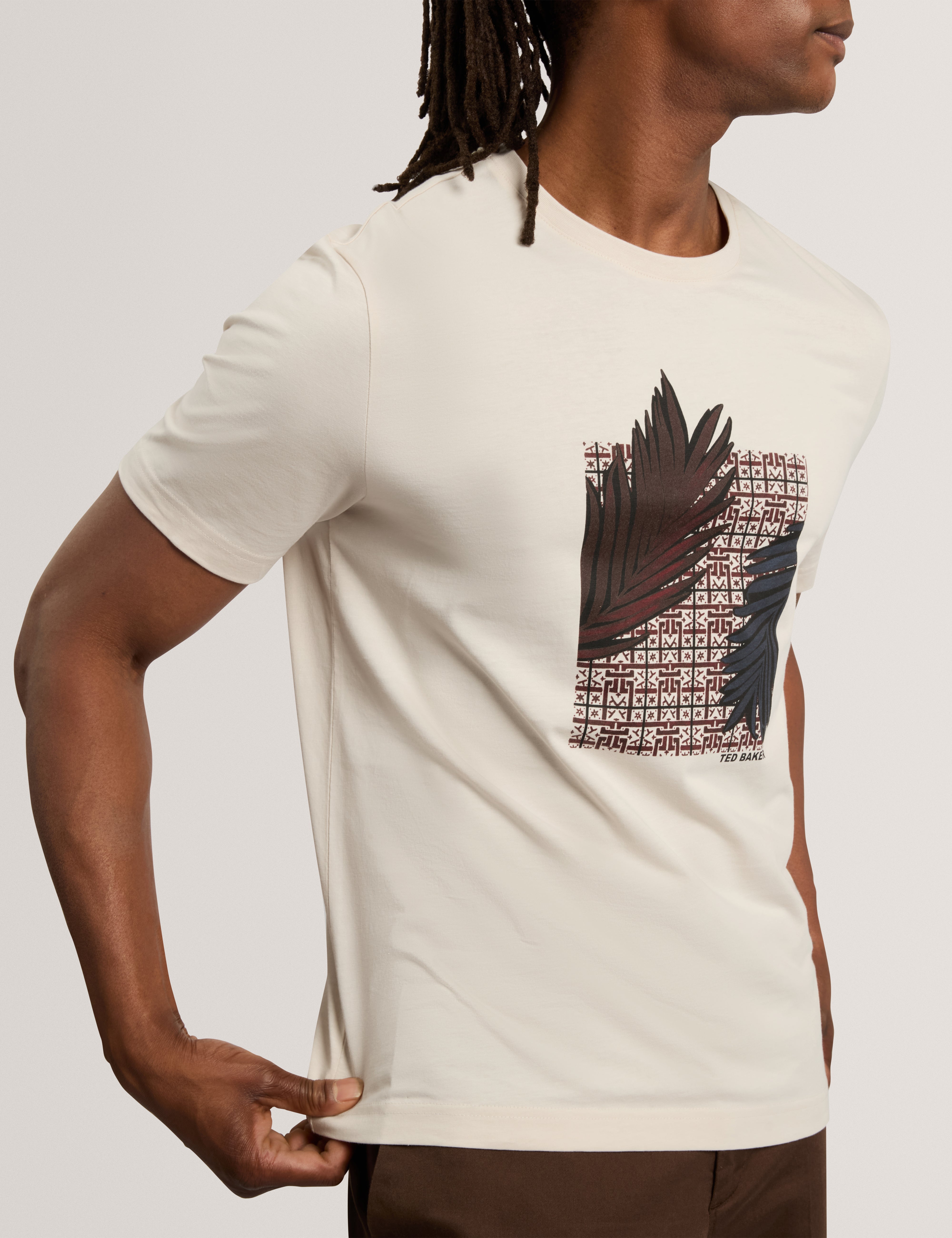Oskkar Short Sleeve Graphic Box T-Shirt Ecru