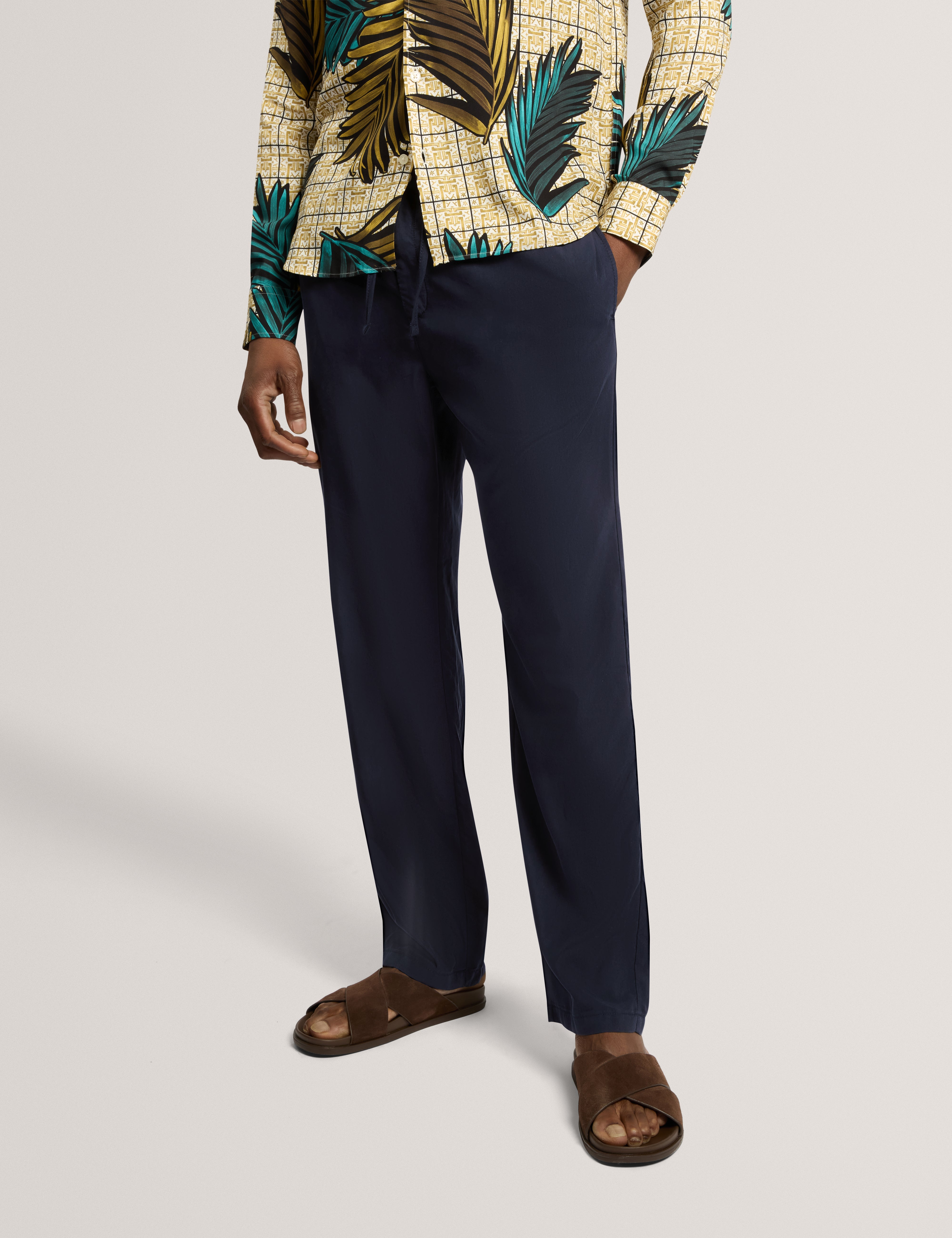 Kiilian Tapered Lyocell Elasticated Trouser Navy