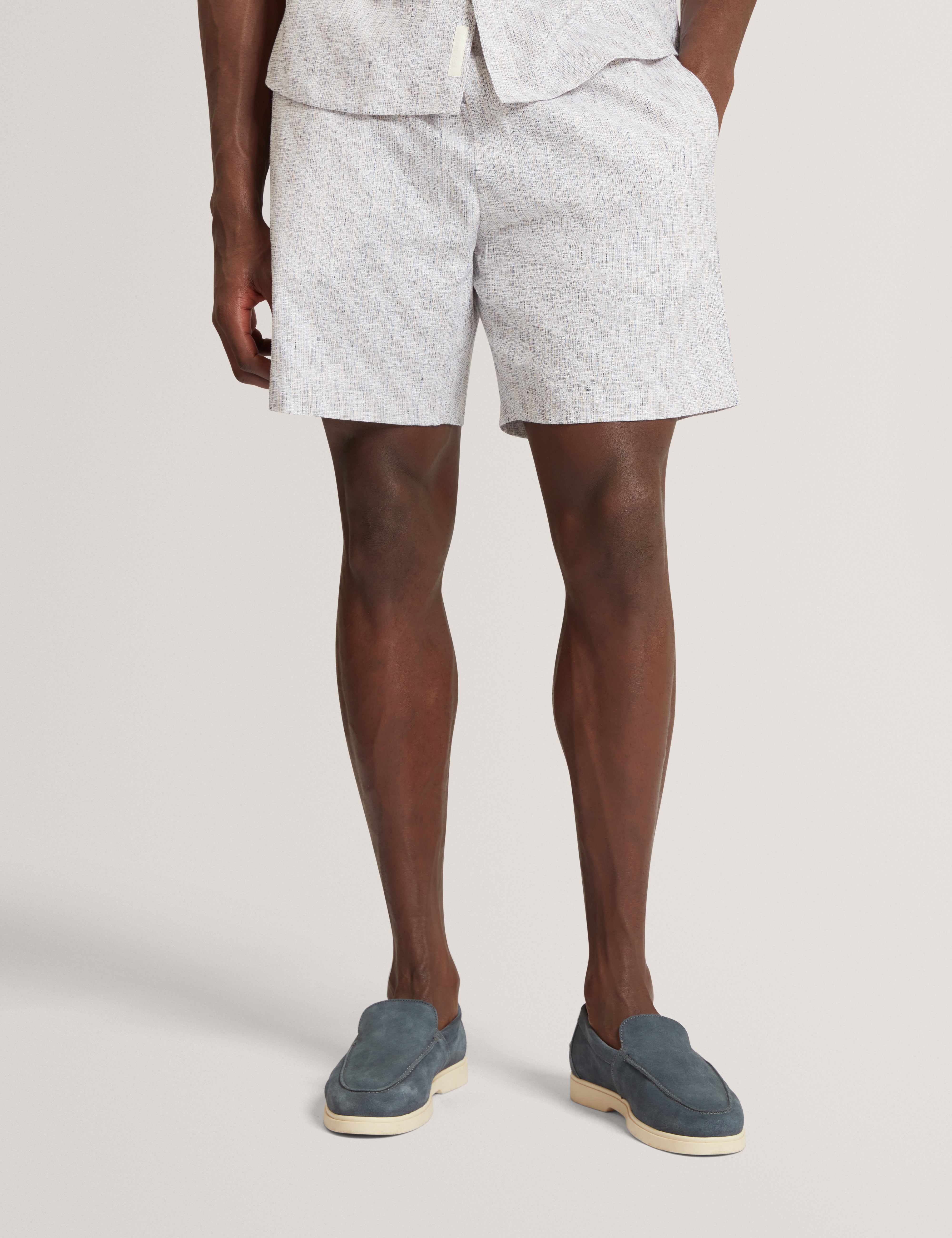 Reusy Relaxed Grindle Short Ecru