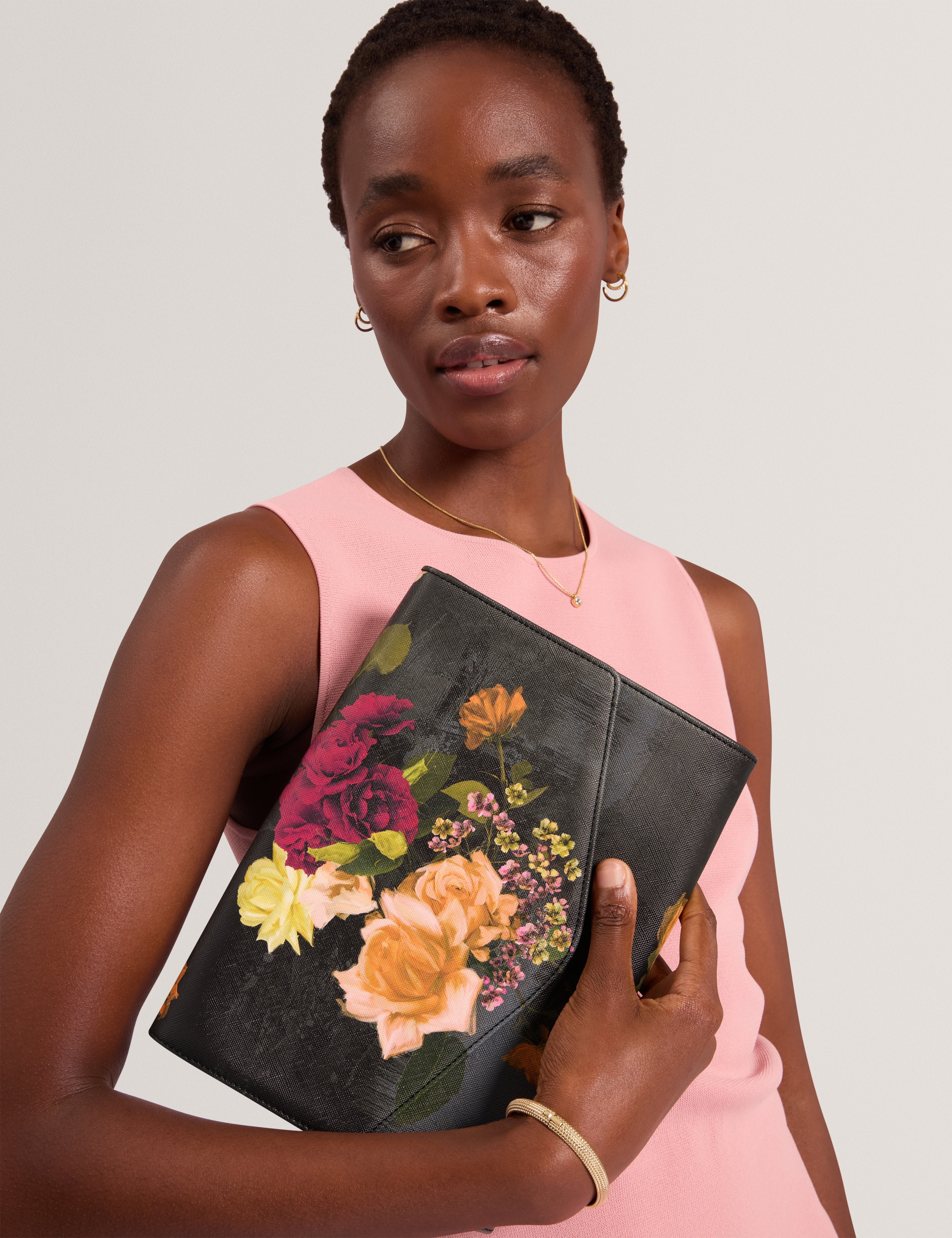 Alixx Floral Printed Pouch Black