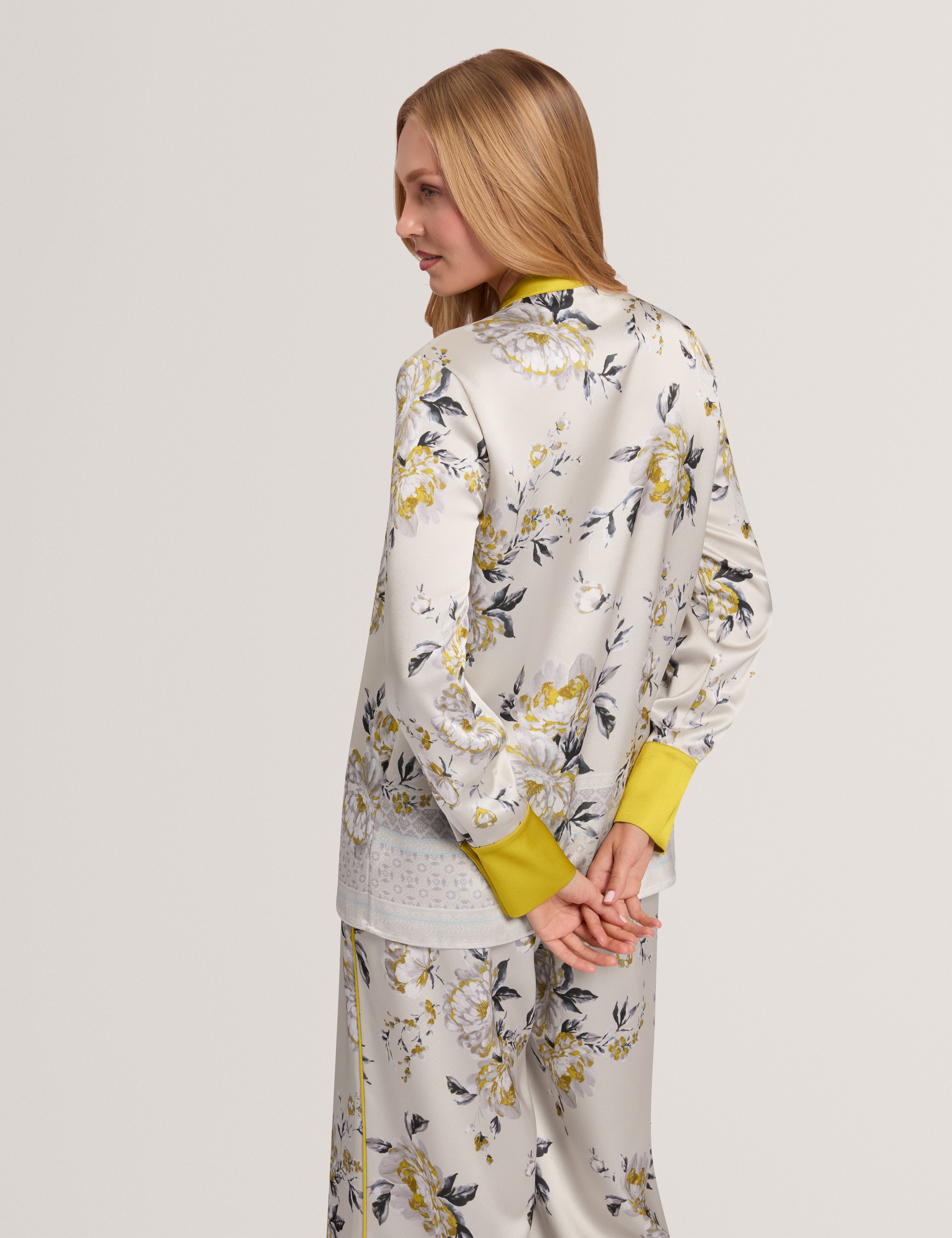 Resina Floral Printed Neck Tie Blouse Lt-Grey