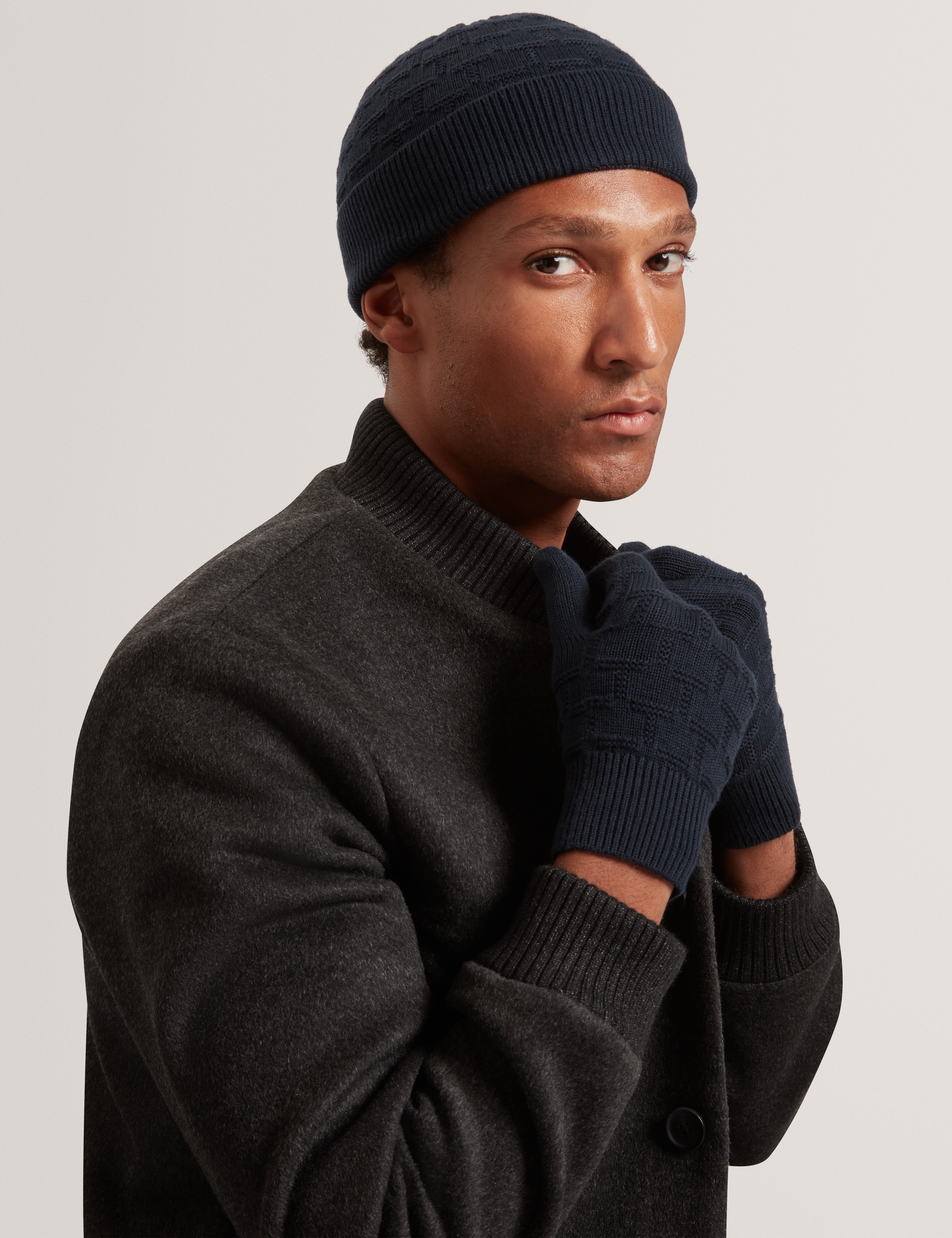 Nathann T Repeat Knitted Hat And Glove Set Navy