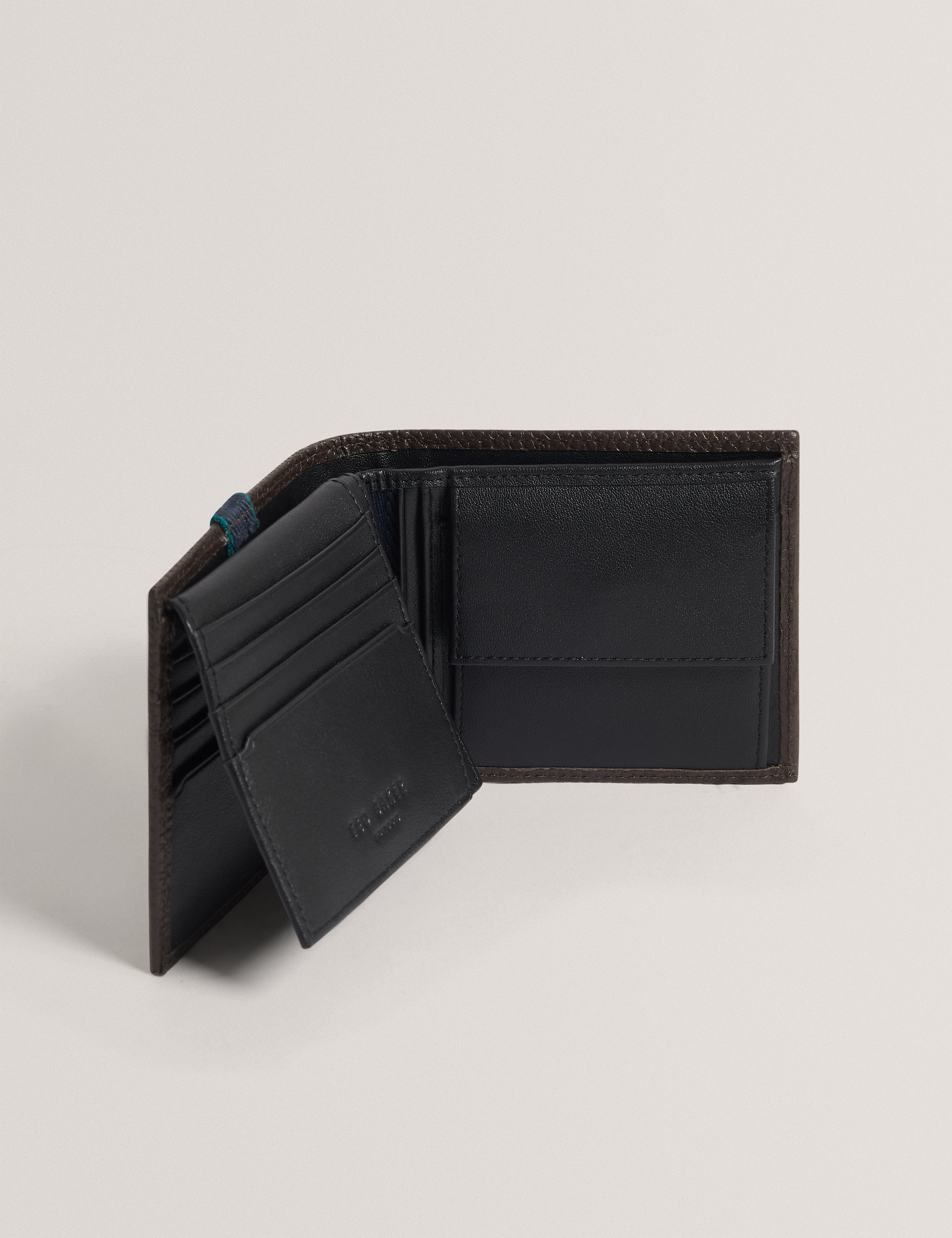 Richeen Leather Webbing Tab Trifold Wallet Brn-Choc