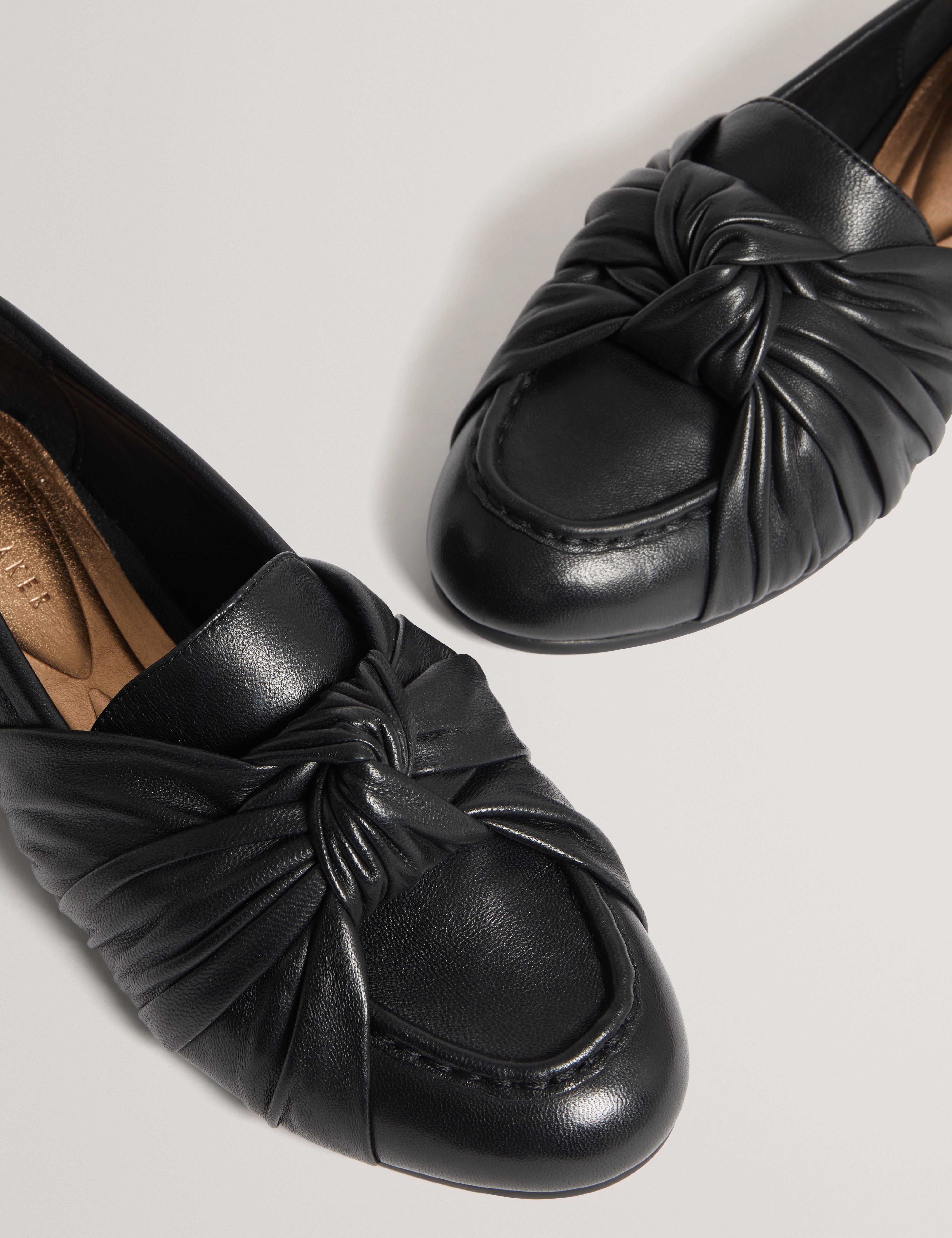 Celnna Knot Bow Loafer Black