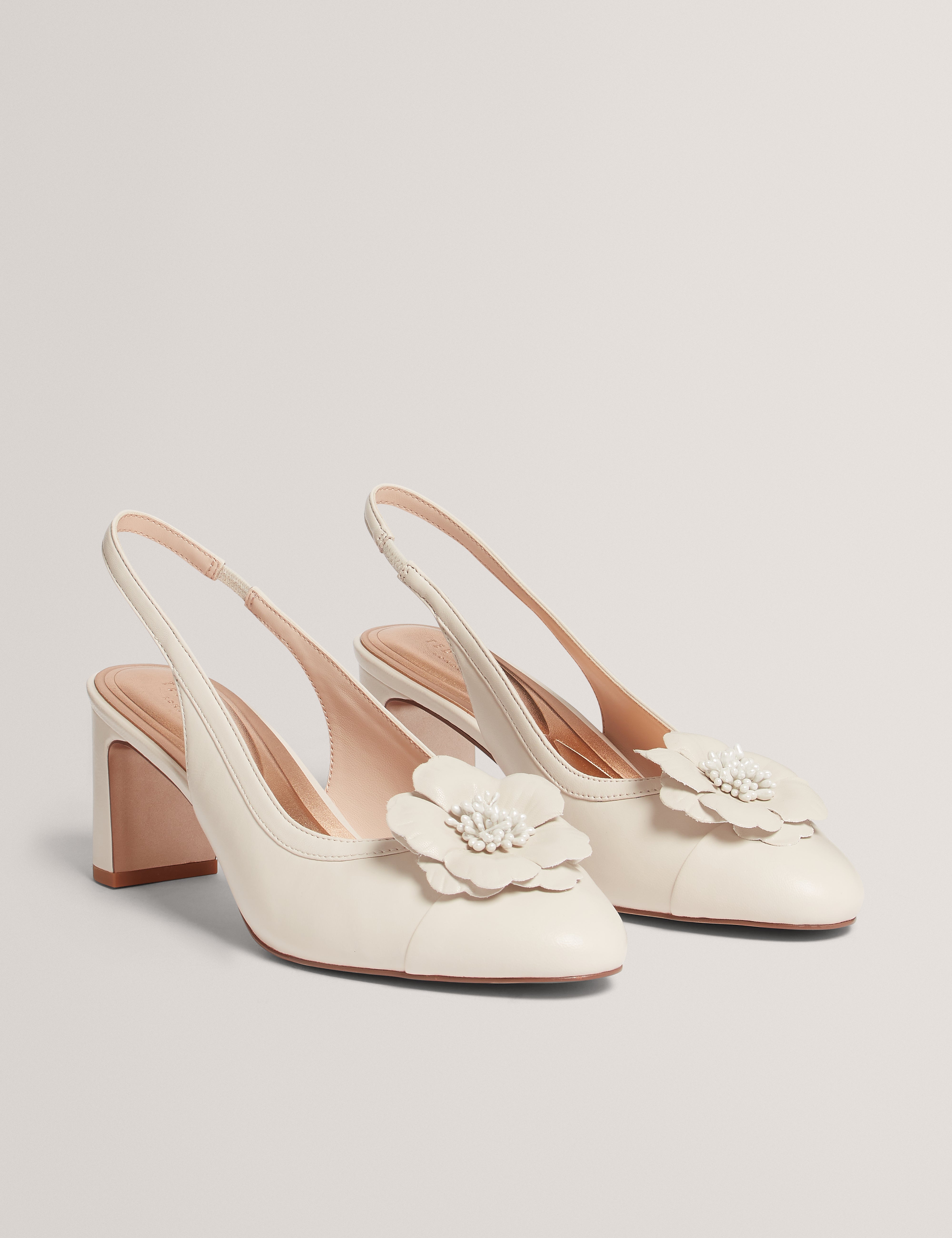 Summr Flower Detail Slingback Court Ivory