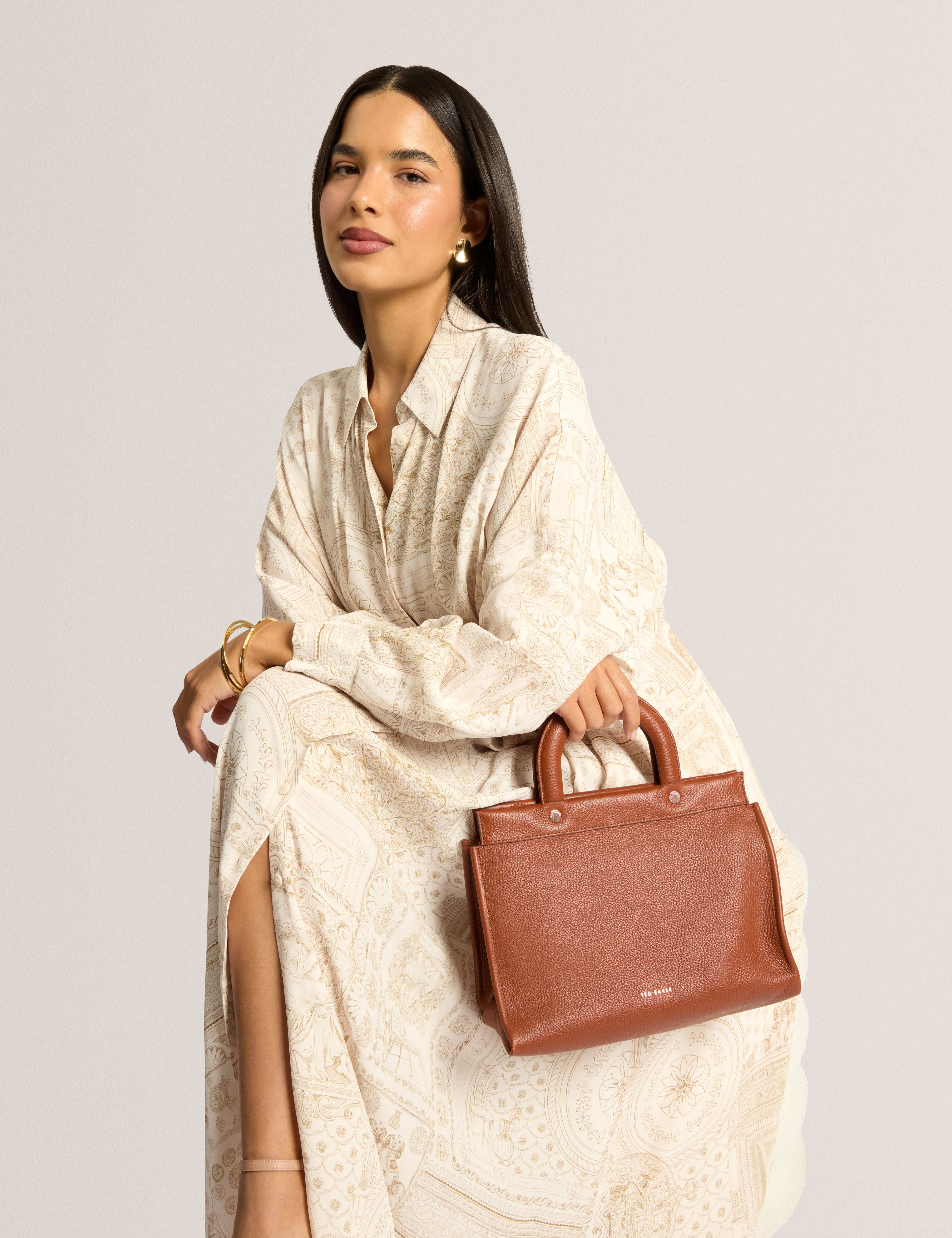 Rollia Grab Handle Medium Tote Bag Tan