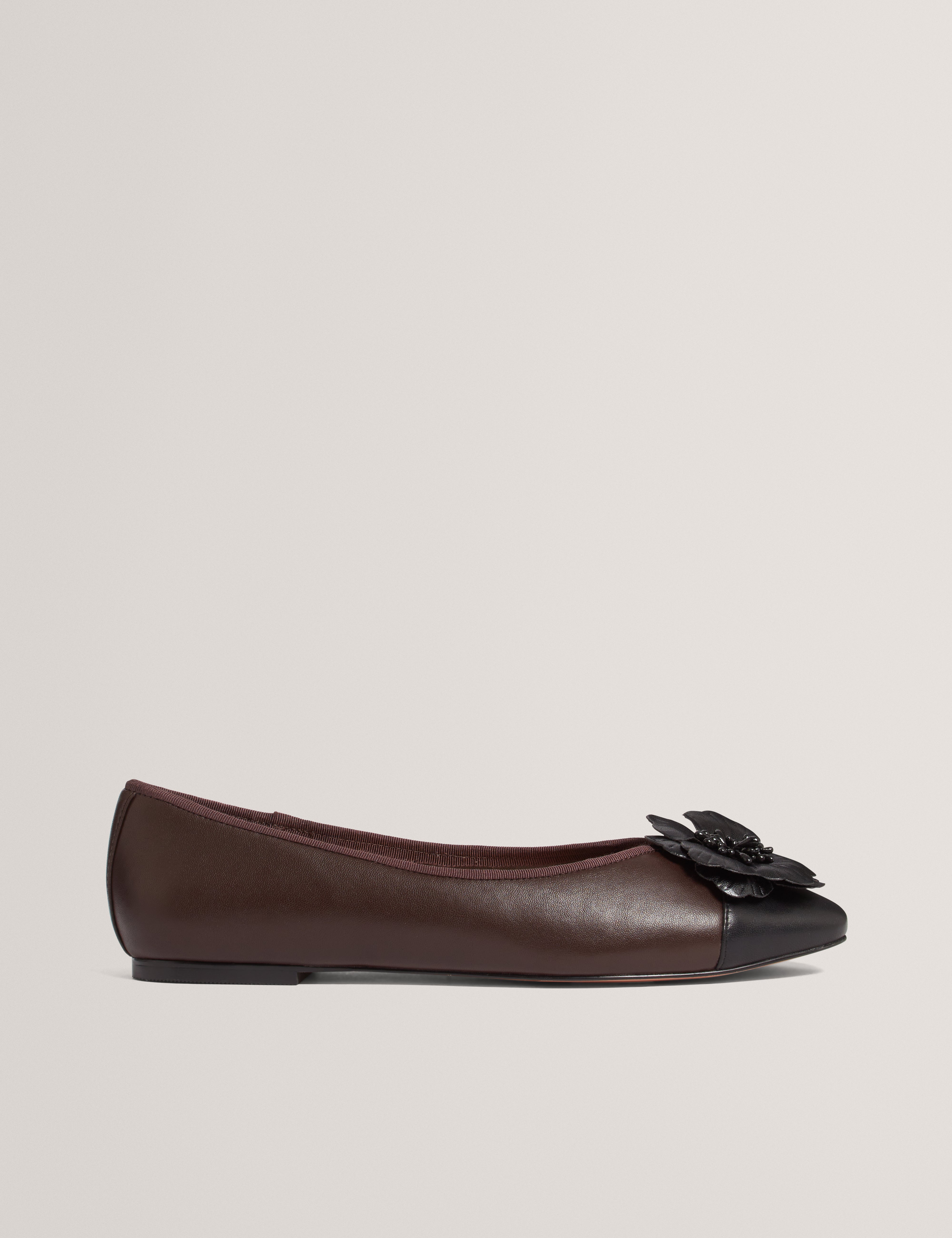Liziin Flower Ballet Flat Brown