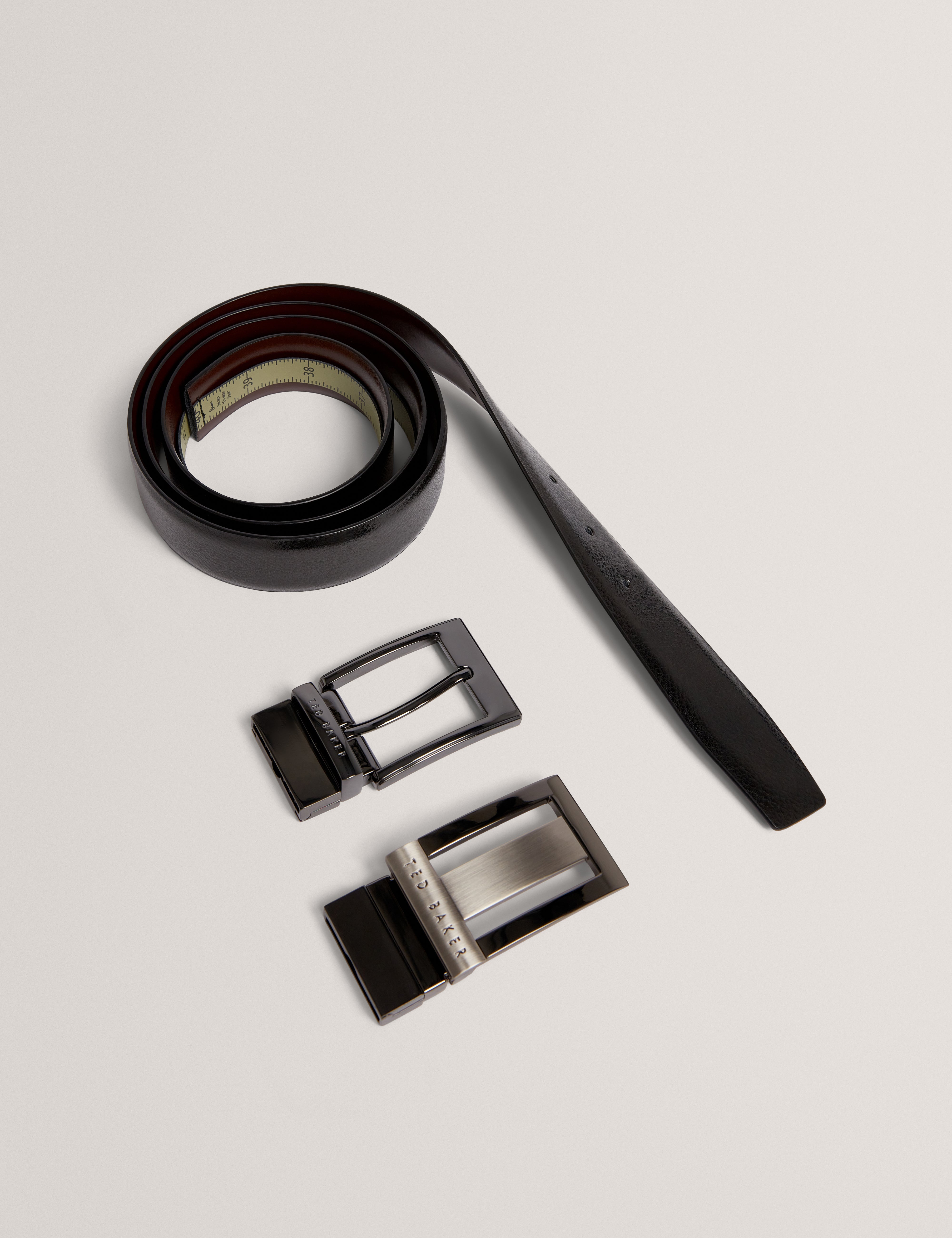 Deeshi Belt In A Box Black