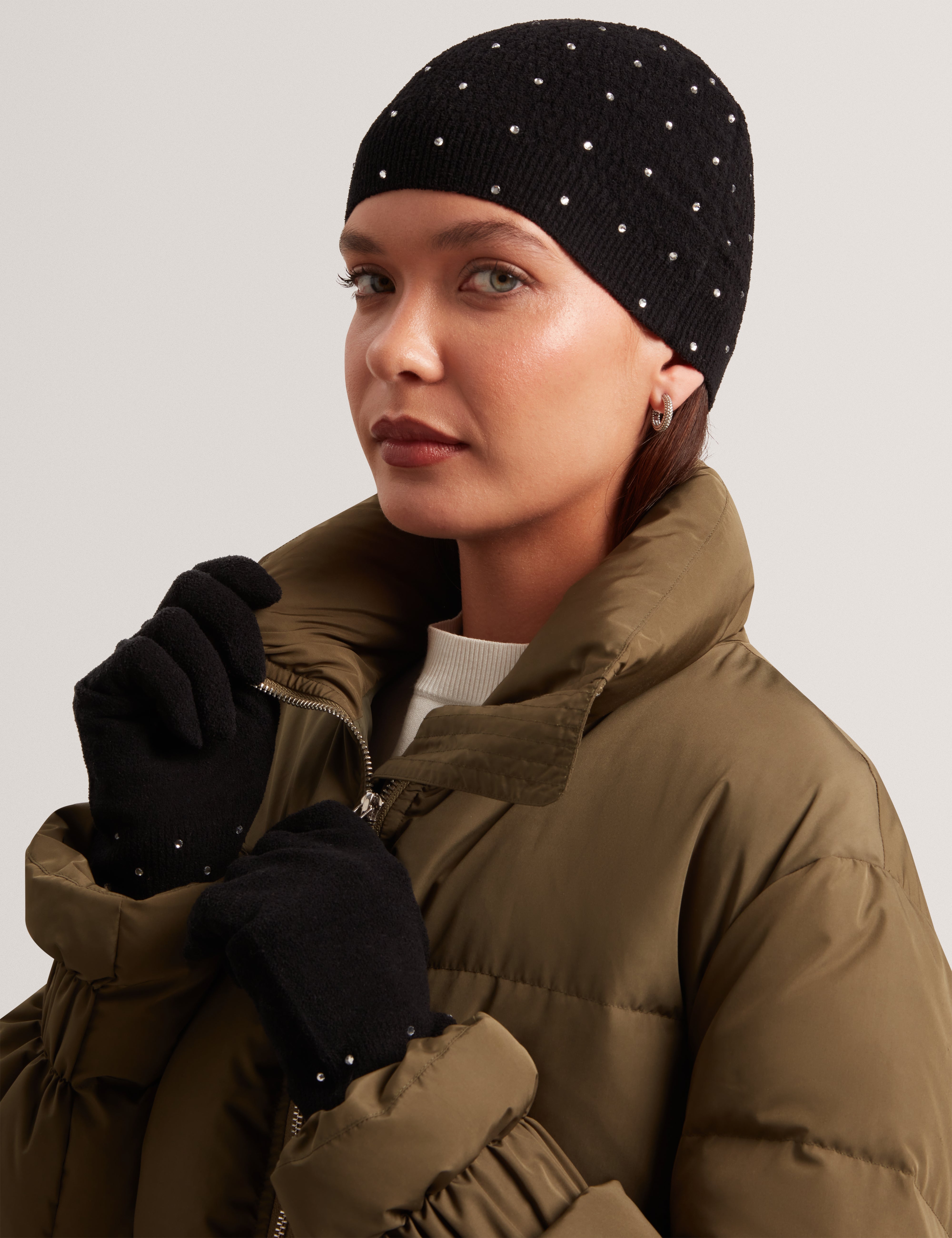 Twynkyl Hot Fix Crystal Hat And Glove Set Black