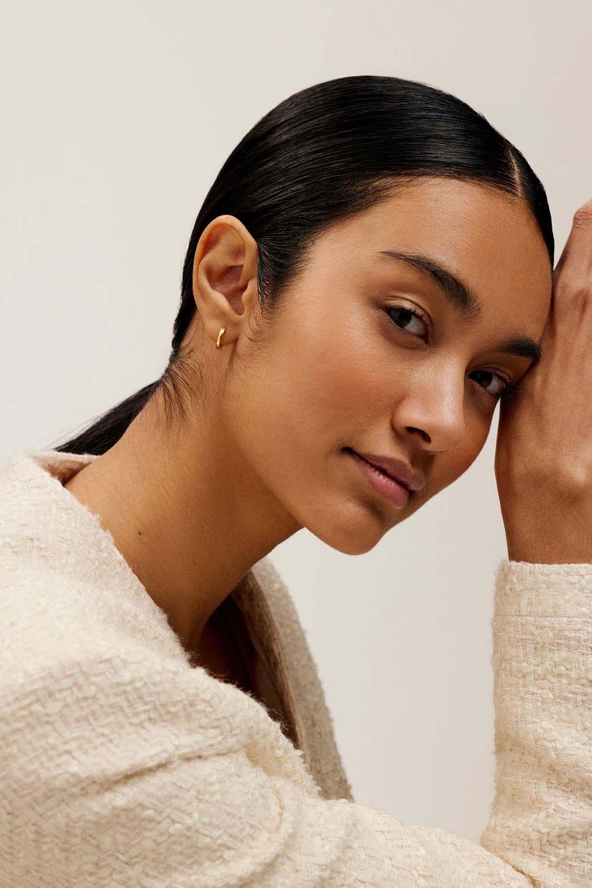 Crislie Logo Hoop Earrings (12Mm) Gold