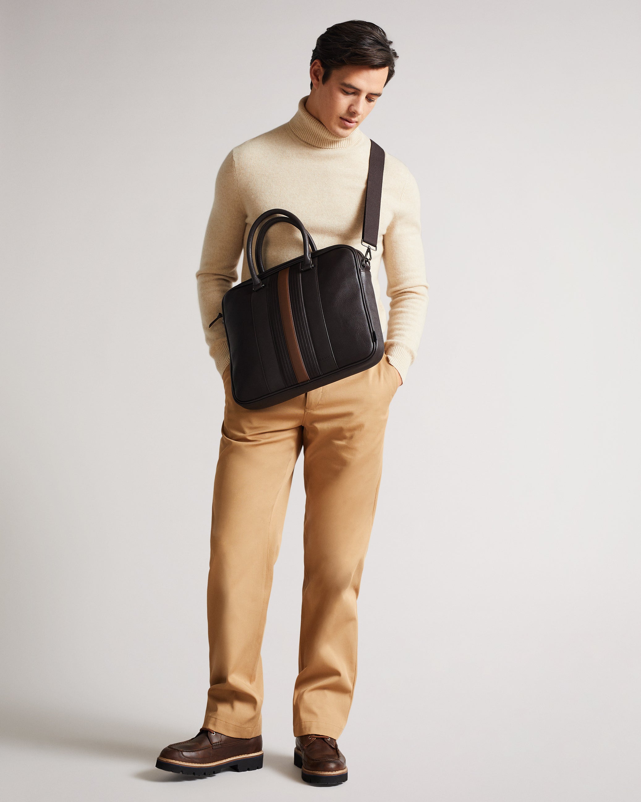 Nevver Striped Pu Document Bag Brn-Choc