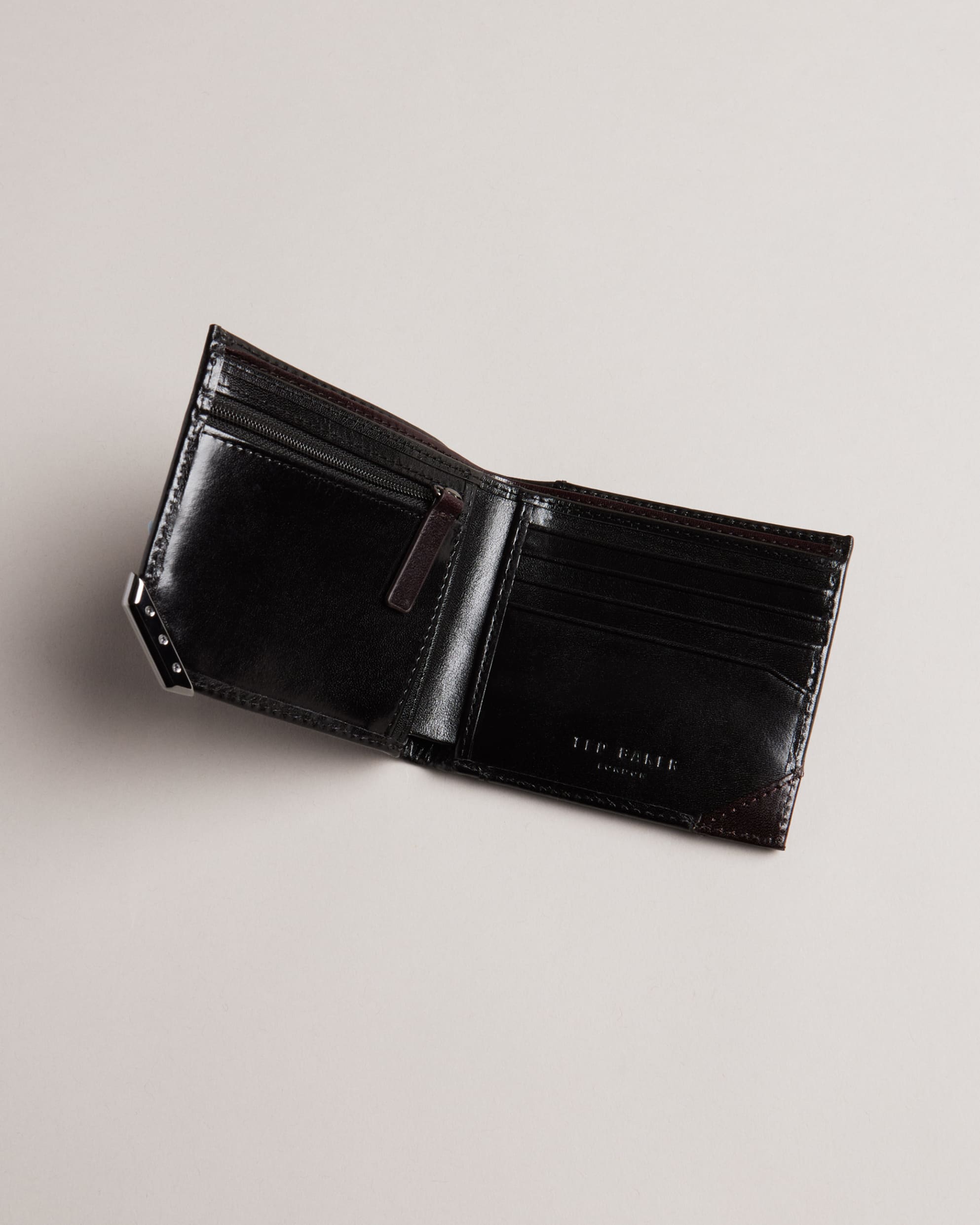 Kornerr Metal Corner Bifold Coin Wallet Black